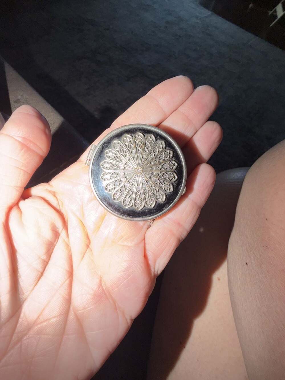 Vintage Sterling Silver Filigree Compact Mirror Pill Box Ornate Top